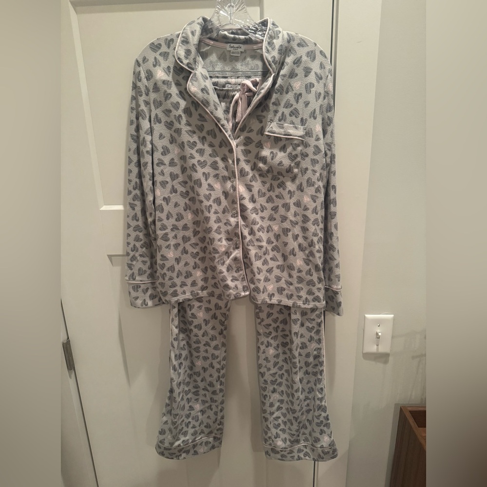 Splendid Gray and Pink Heart Pajama Set